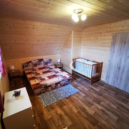 Chata Baska Na Liptove S Vlastnym Dvorom Ліптовський Мікулаш Екстер'єр фото