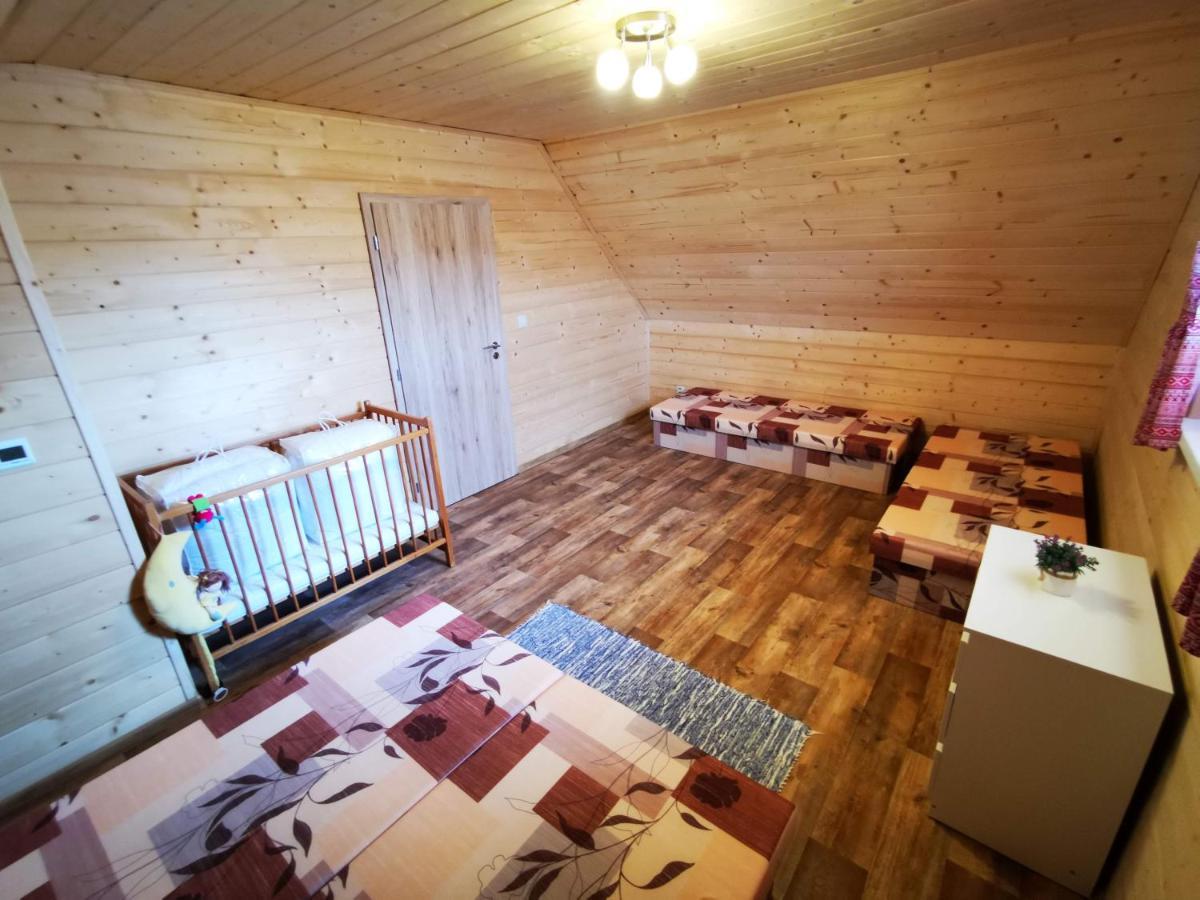 Chata Baska Na Liptove S Vlastnym Dvorom Ліптовський Мікулаш Екстер'єр фото