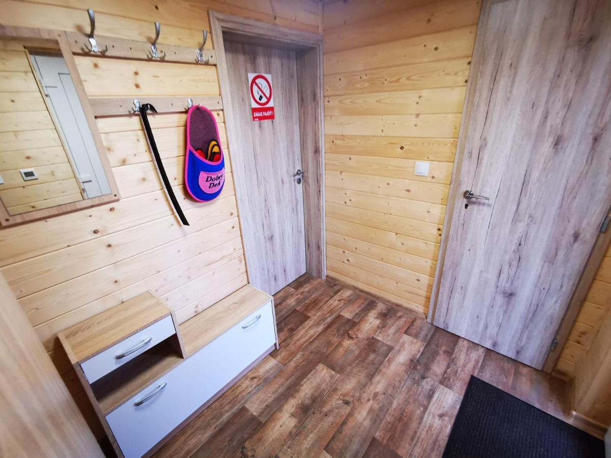 Chata Baska Na Liptove S Vlastnym Dvorom Ліптовський Мікулаш Екстер'єр фото