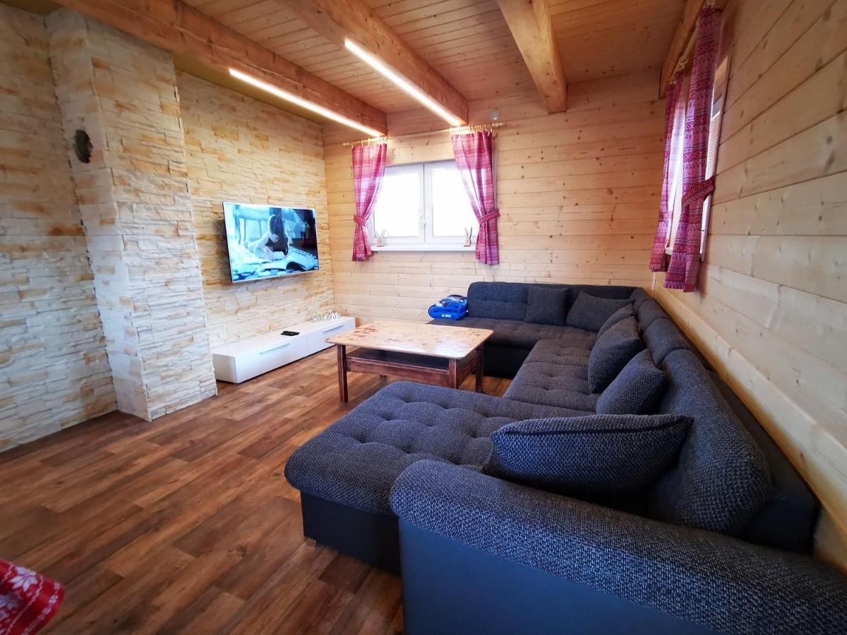 Chata Baska Na Liptove S Vlastnym Dvorom Ліптовський Мікулаш Екстер'єр фото