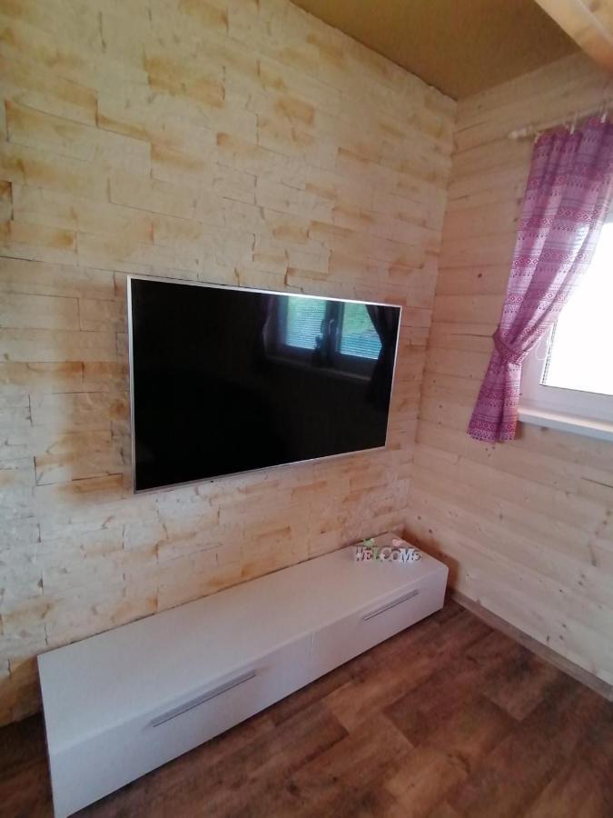 Chata Baska Na Liptove S Vlastnym Dvorom Ліптовський Мікулаш Екстер'єр фото