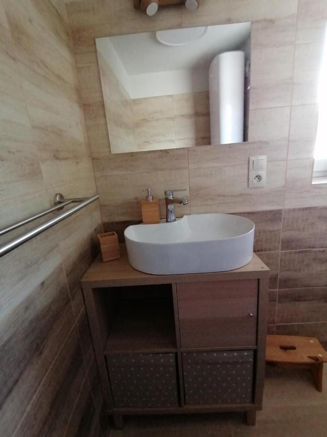 Chata Baska Na Liptove S Vlastnym Dvorom Ліптовський Мікулаш Екстер'єр фото