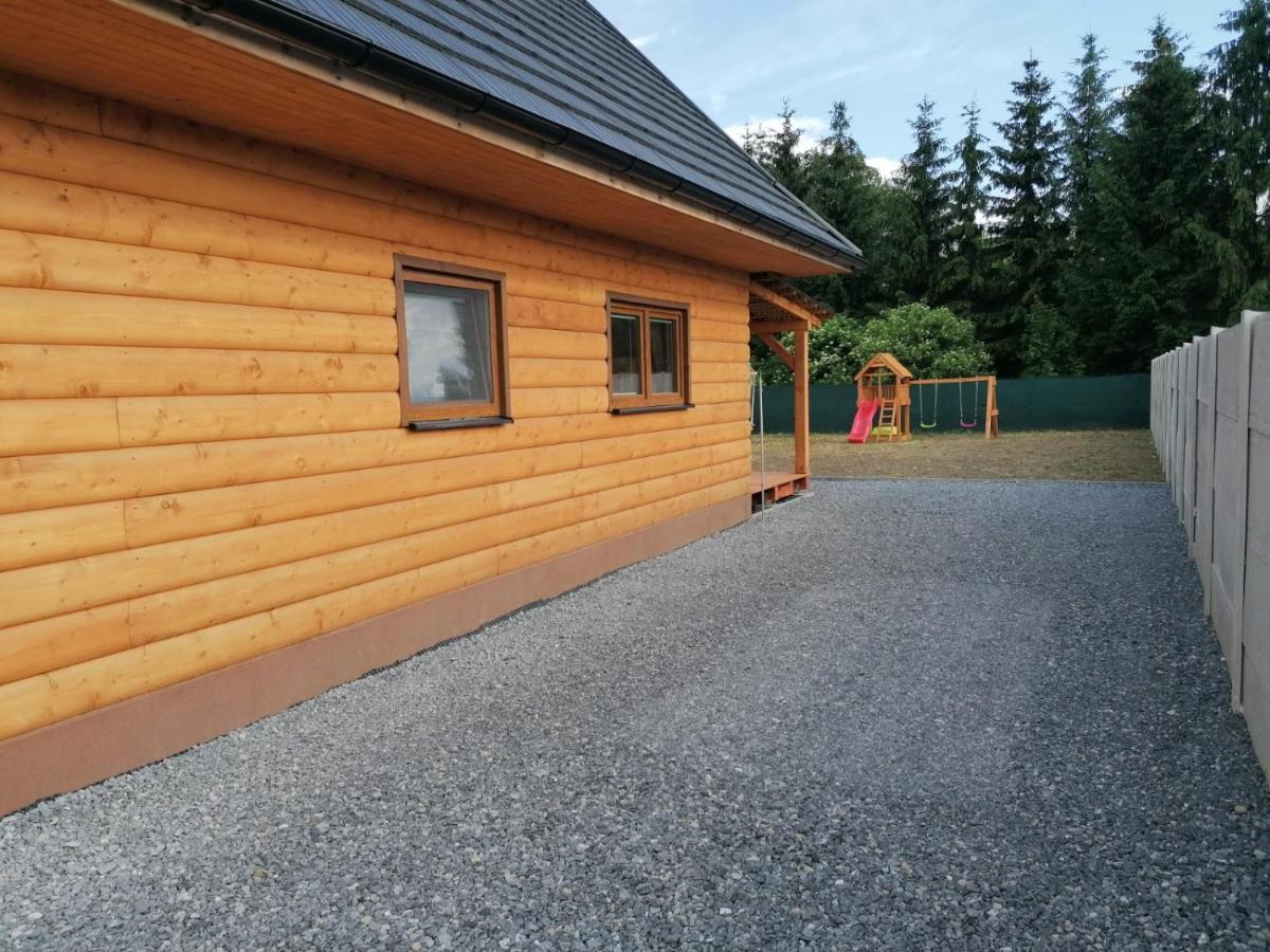 Chata Baska Na Liptove S Vlastnym Dvorom Ліптовський Мікулаш Екстер'єр фото