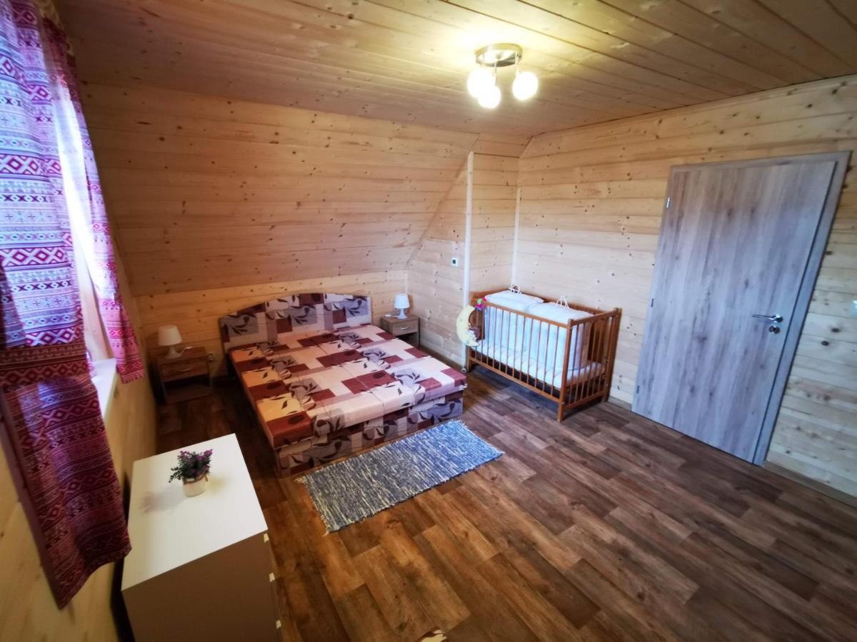 Chata Baska Na Liptove S Vlastnym Dvorom Ліптовський Мікулаш Екстер'єр фото